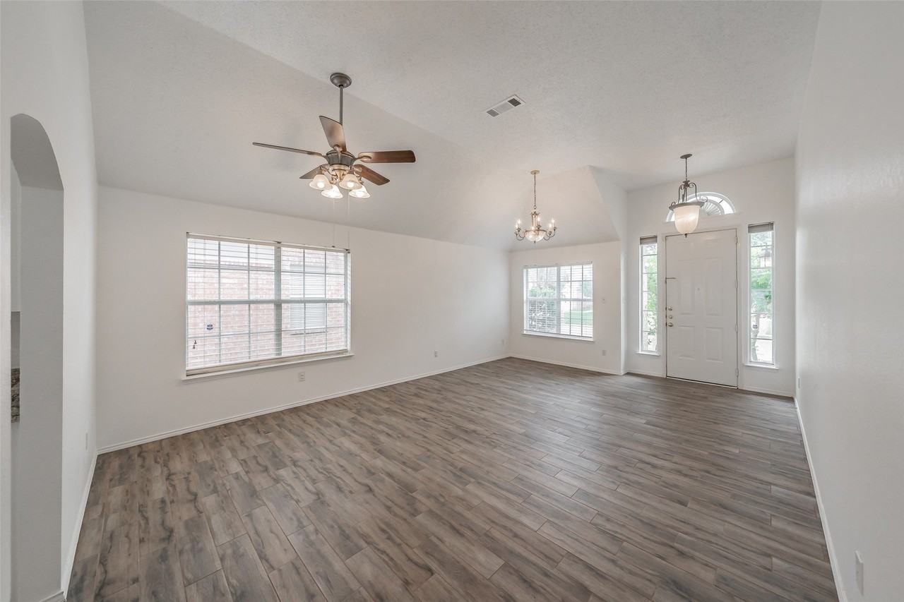 4728 Grant Park Ave - Photo 6 of 39