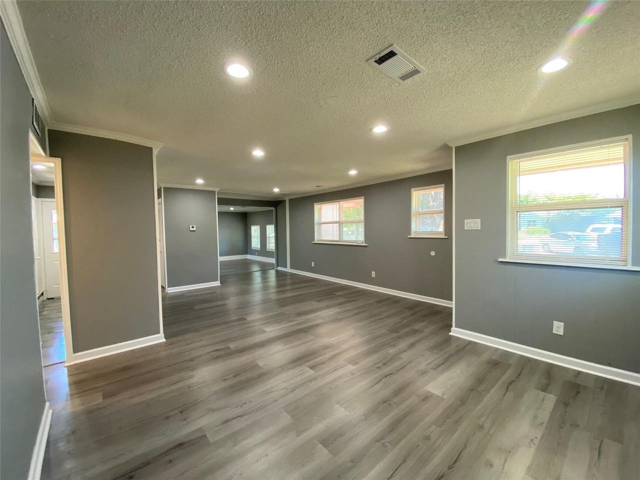 2813 Arcady Dr - Photo 7 of 21