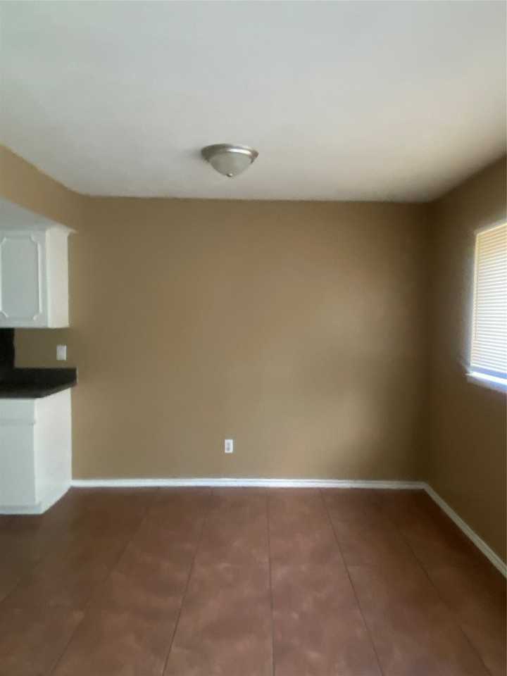 511 Seaside Dr - Photo 7 of 19