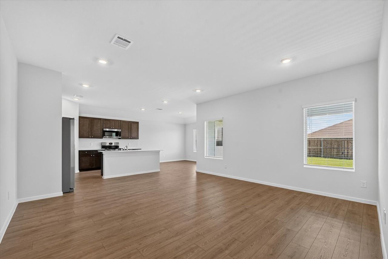 503 N Red Drive - Photo 2 of 28