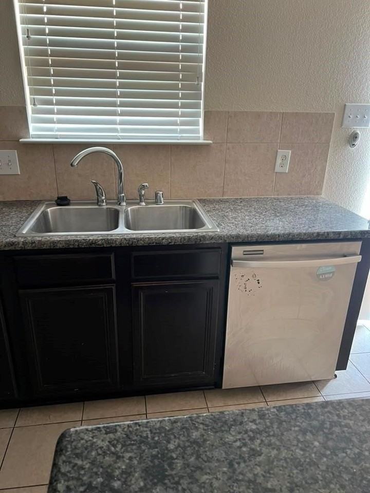 5716 Sapphire Pool Trl - Photo 6 of 20