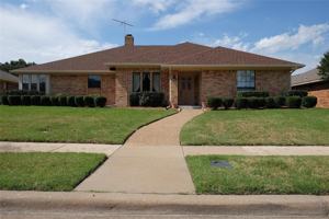 featured image of 2501 Primrose Dr