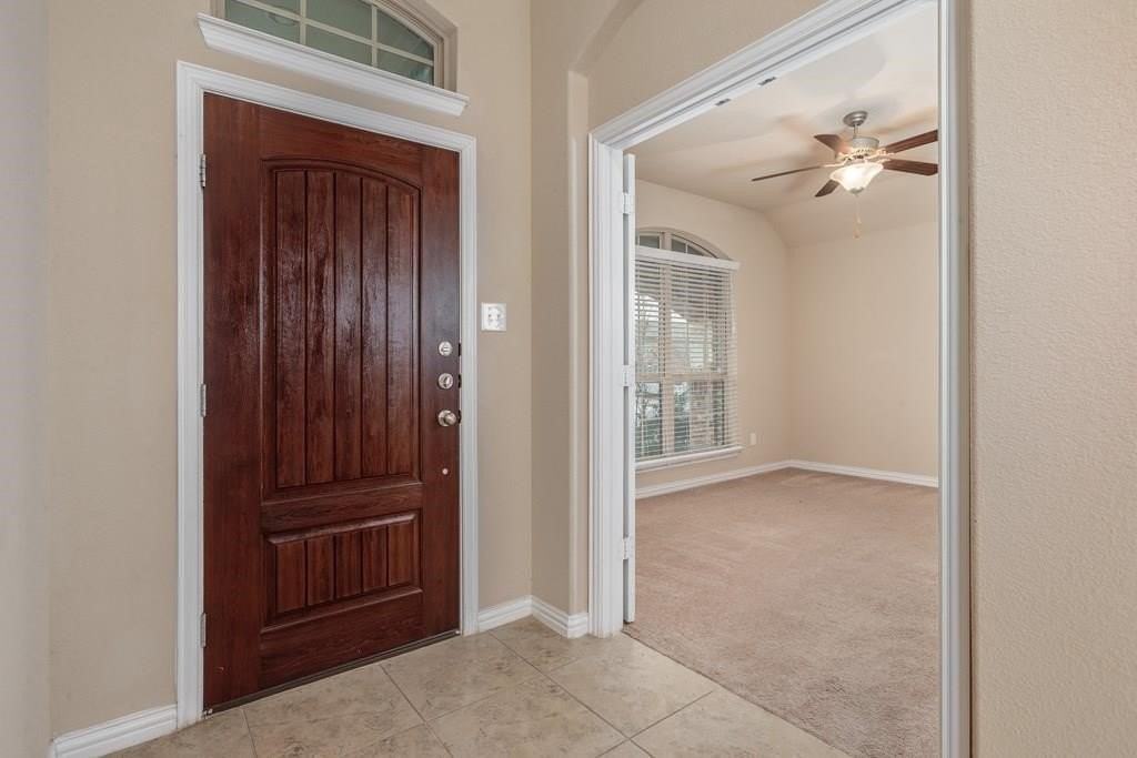 4005 Lands End Dr - Photo 5 of 34