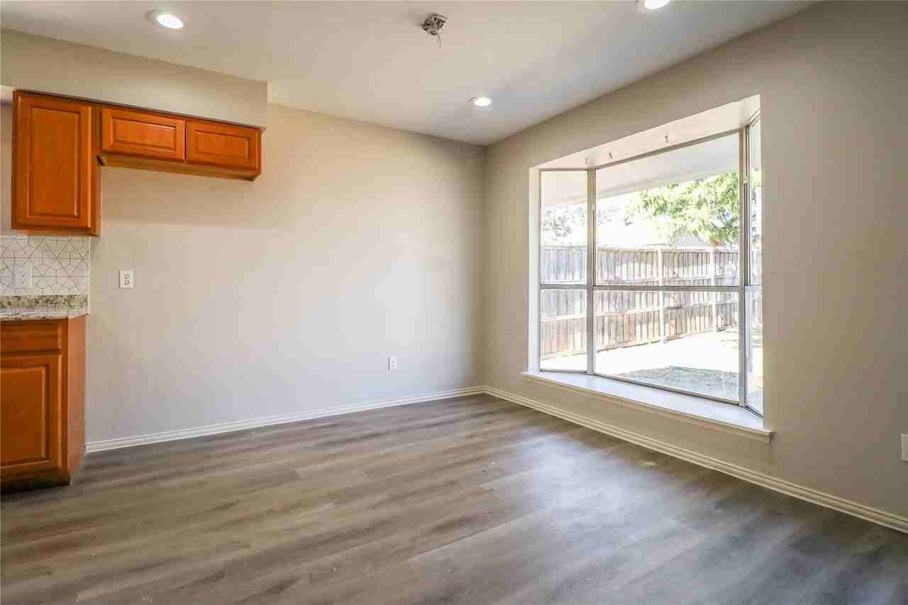 603 Glen Rock Pl - Photo 4 of 17