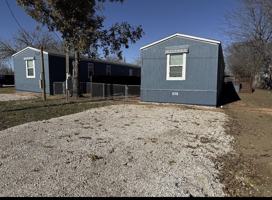 featured image of 221 W Division St