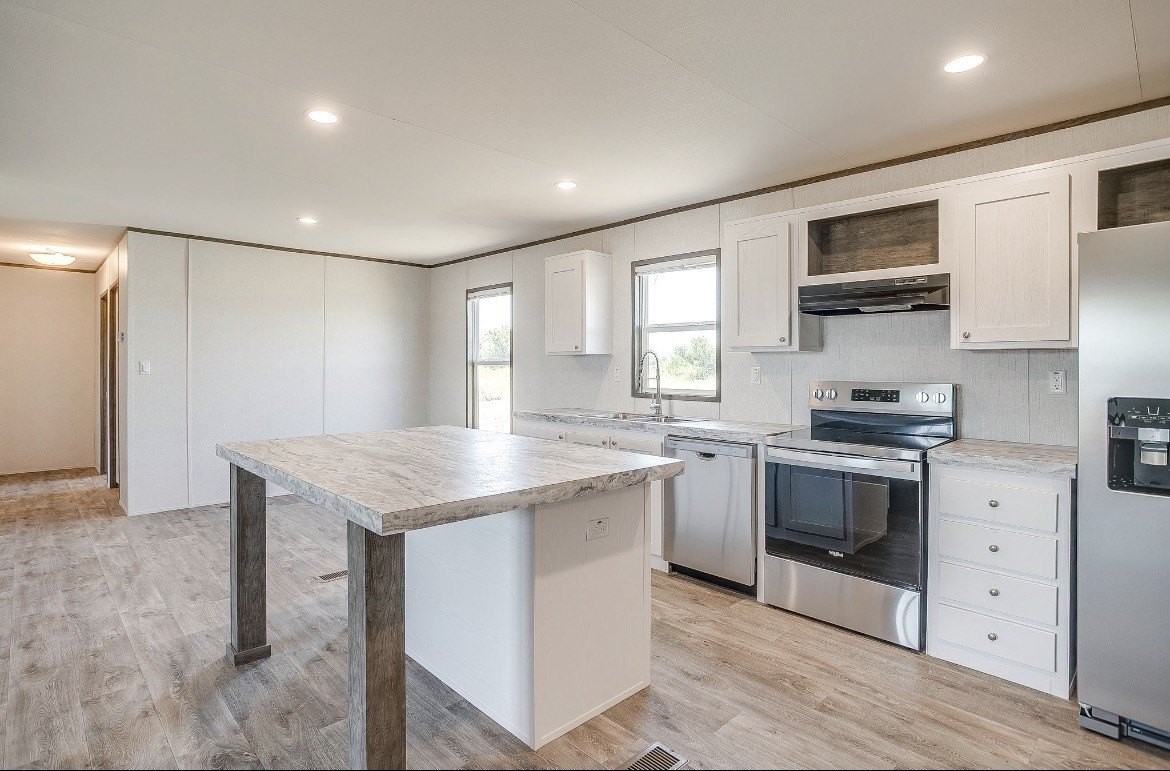 21 Kenzi Drive - Photo 4 of 40
