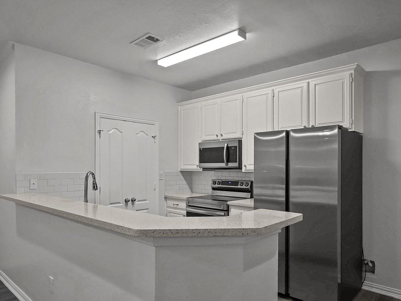 1501 Cedar Elm Dr #101 - Photo 5 of 22