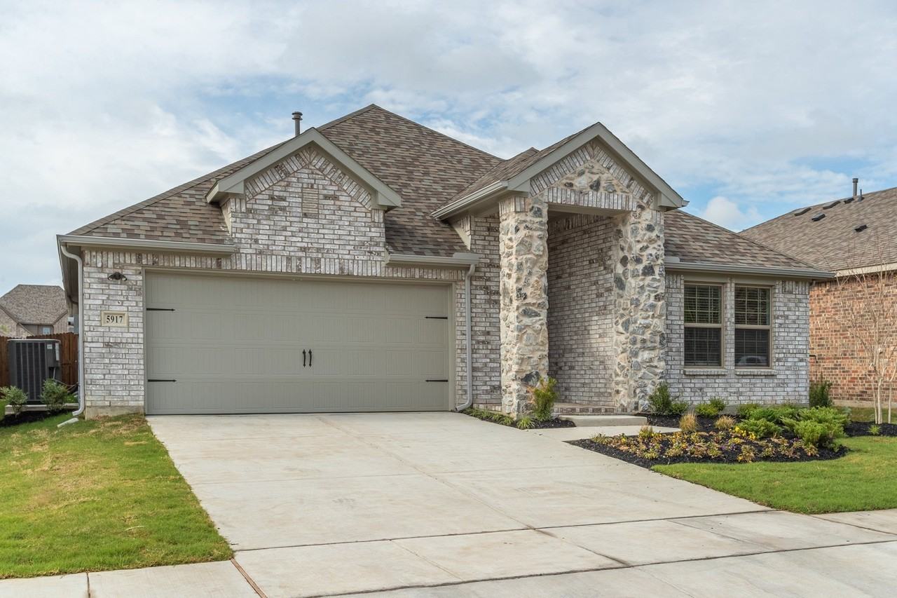 5917 Bellflower Dr - Photo 4 of 27