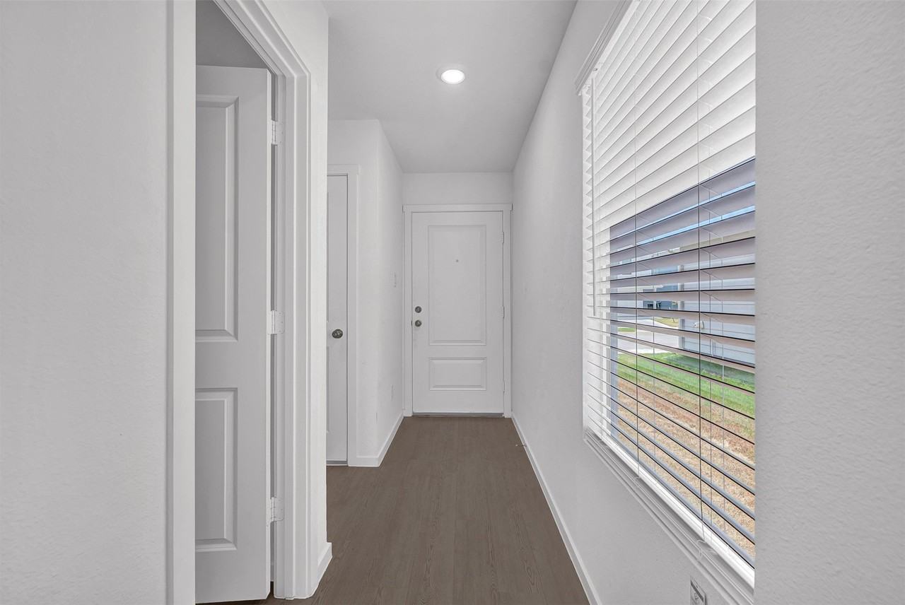 12185 Steeplechase Dr - Photo 5 of 23