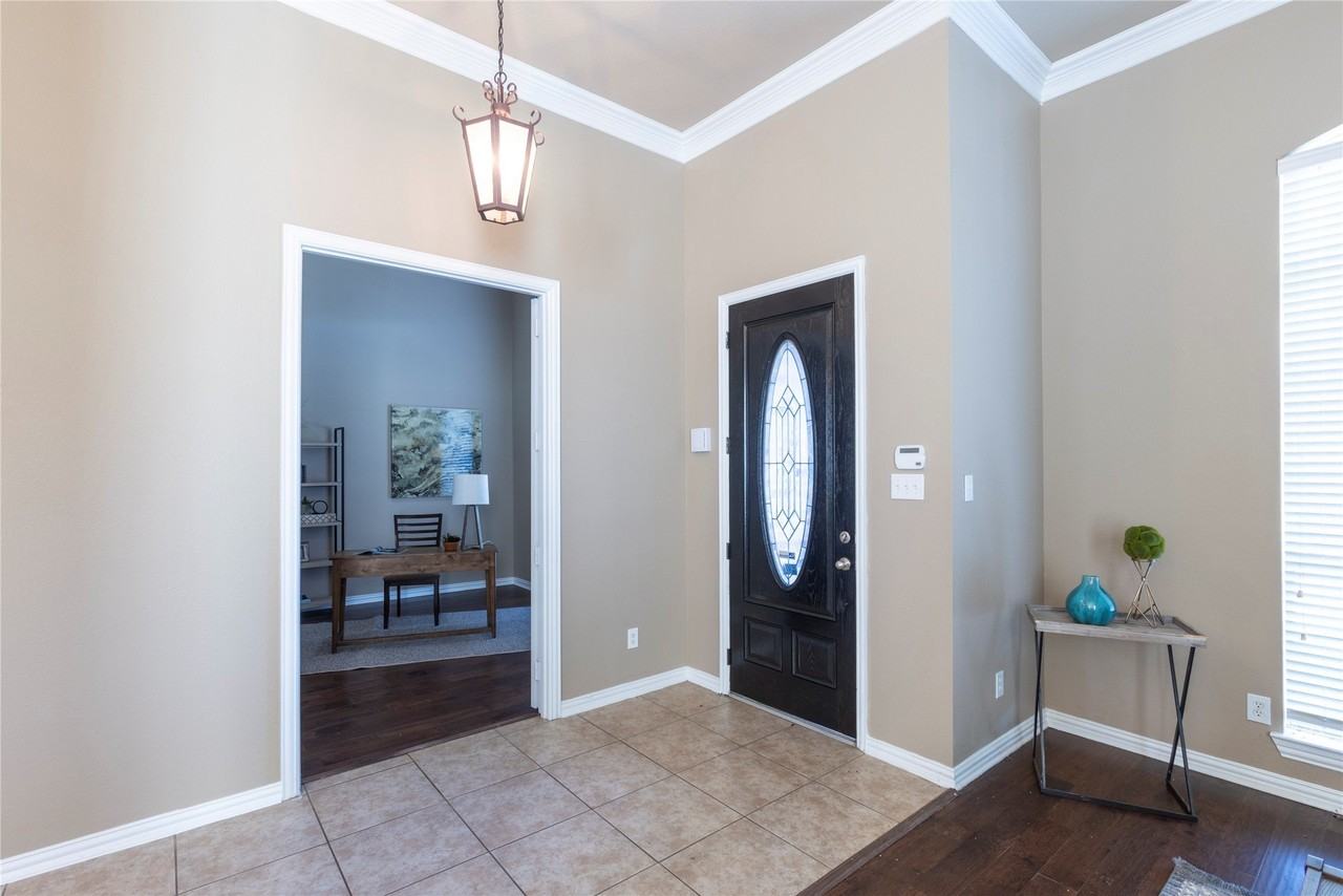 4073 White Porch Rd - Photo 4 of 40