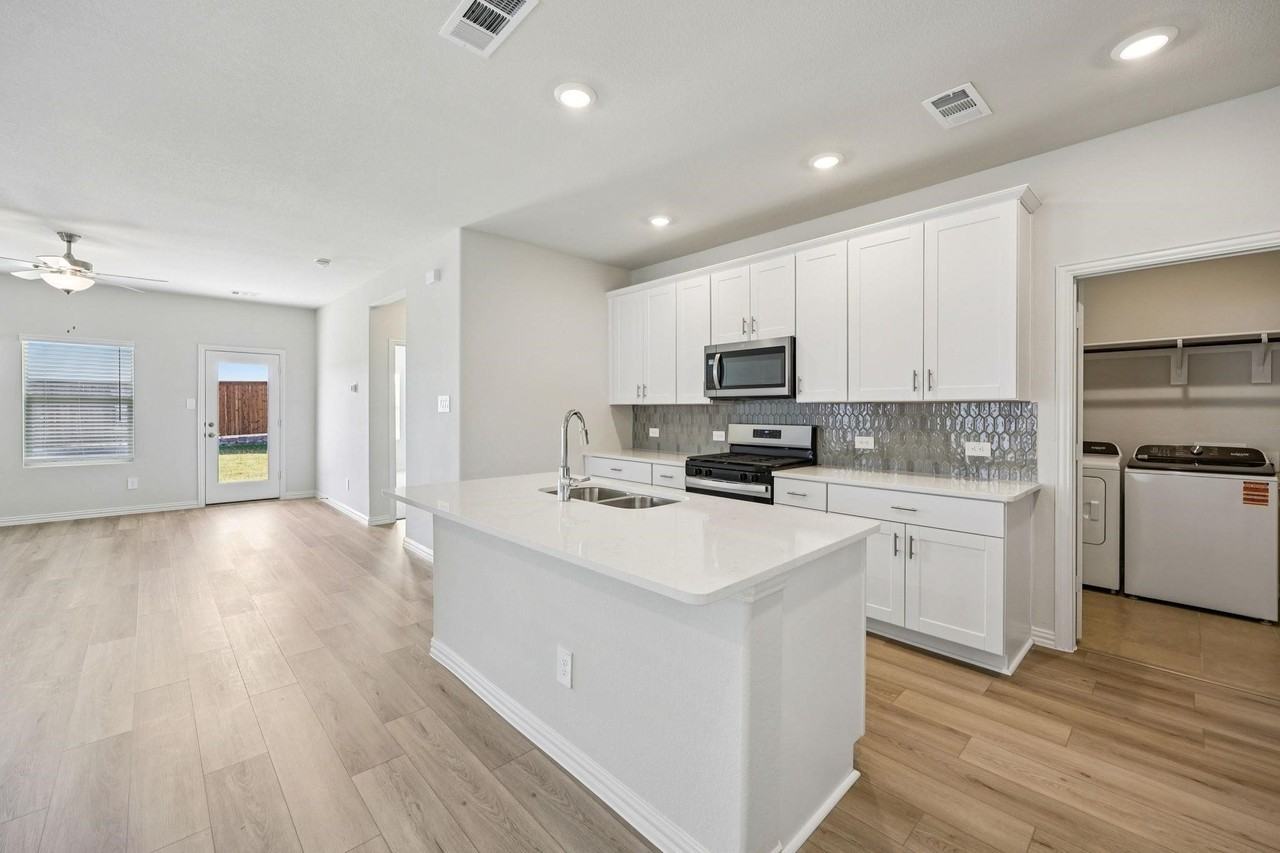6997 ALDERTON Drive - Photo 2 of 6