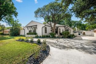 6601 E Mockingbird Ln - Photo 1 of 1