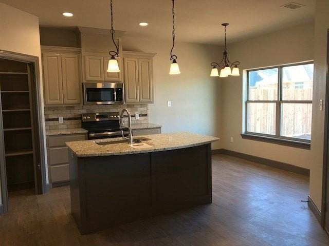7438 Salerno Ct - Photo 7 of 22