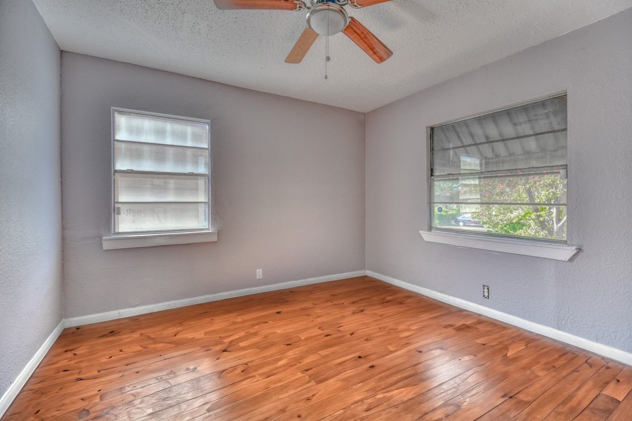 3330 Utah Ave - Photo 4 of 14