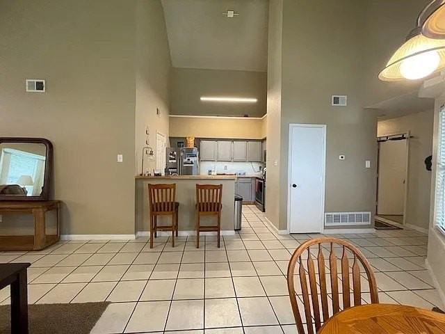 2062 Bronco Ln - Photo 4 of 17