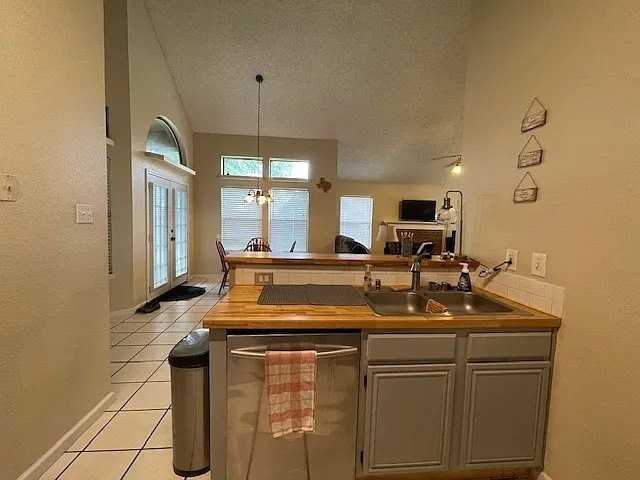 2062 Bronco Ln - Photo 6 of 17