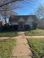 featured image of 881 Ross Ave