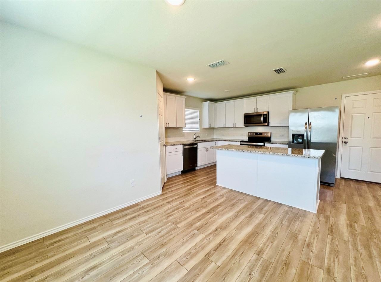 4649 Greyberry Dr - Photo 3 of 28