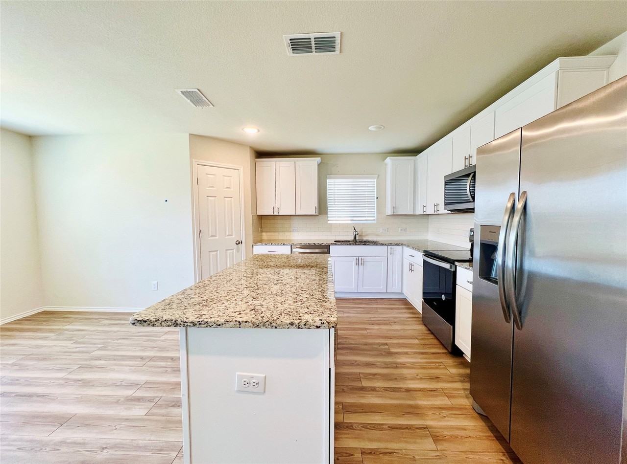 4649 Greyberry Dr - Photo 7 of 28