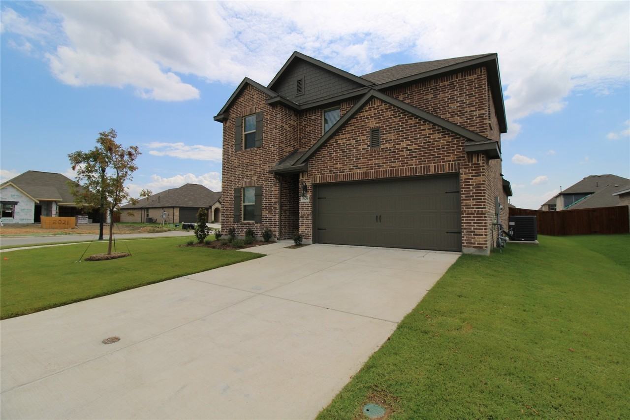 509 Ridgewood Dr - Photo 3 of 23