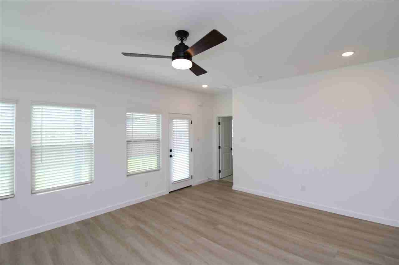 509 Ridgewood Dr - Photo 7 of 23