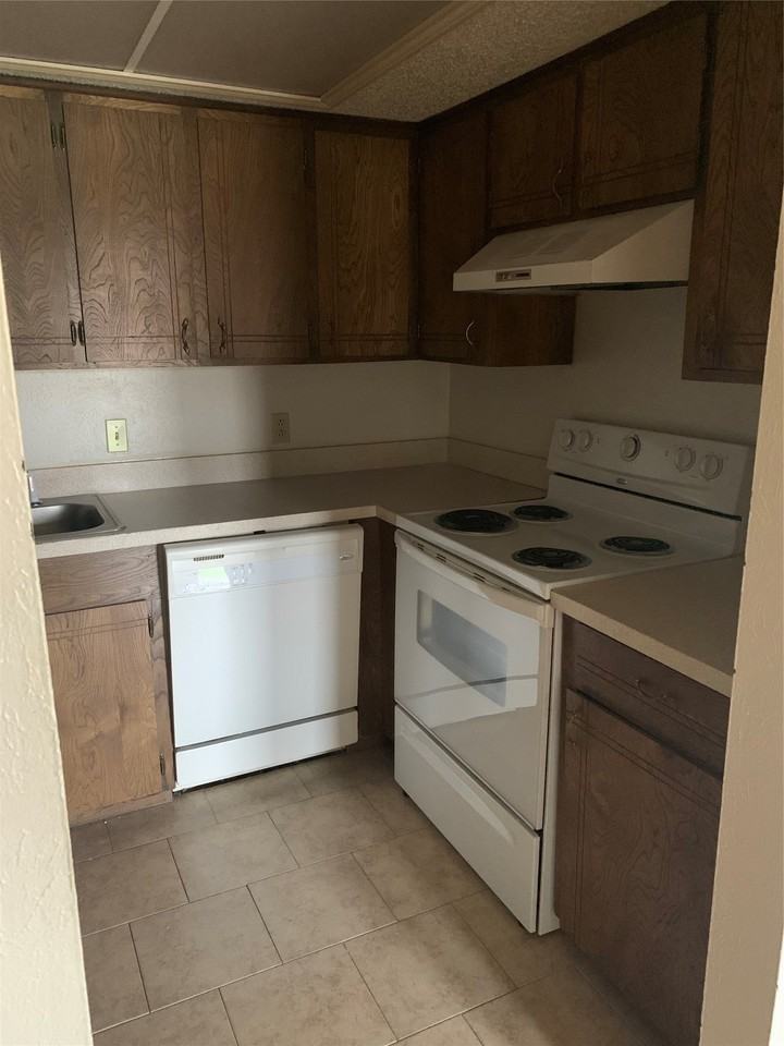 1724 W Sanford St #C - Photo 6 of 16