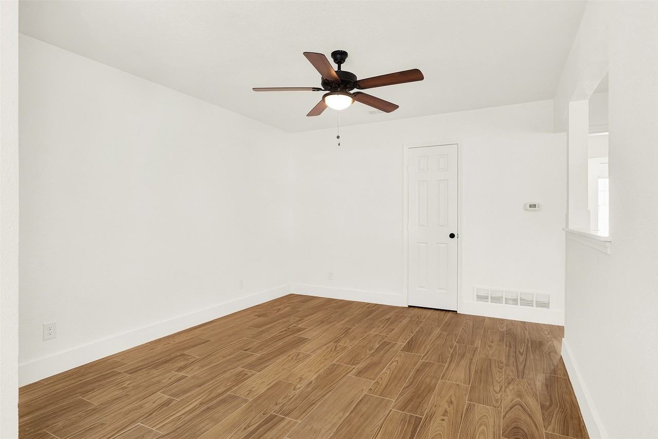 300 Hilltop Ave #A - Photo 5 of 24