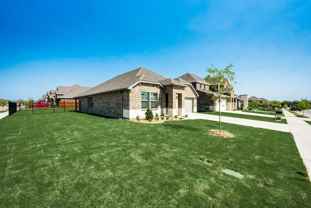 605 Cedar Springs Dr - Photo 1 of 1