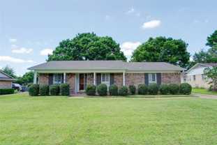 615 Oxford Dr - Photo 1 of 1