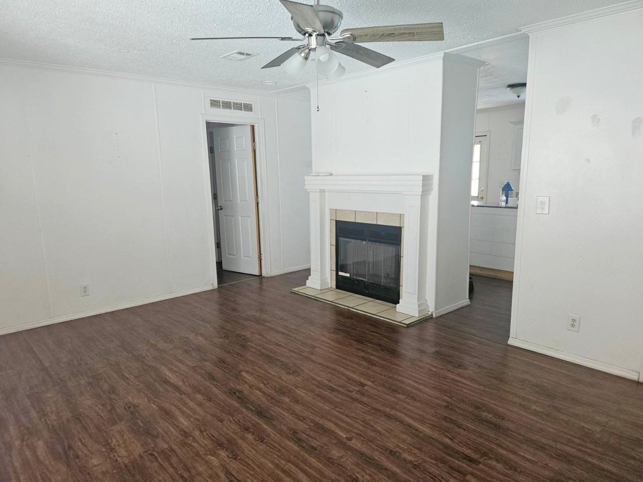 5917 14th St W #301 - Photo 3 of 9