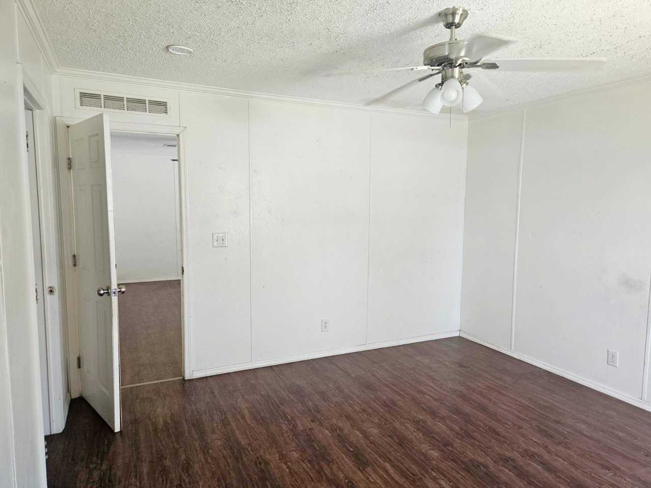 5917 14th St W #301 - Photo 7 of 9