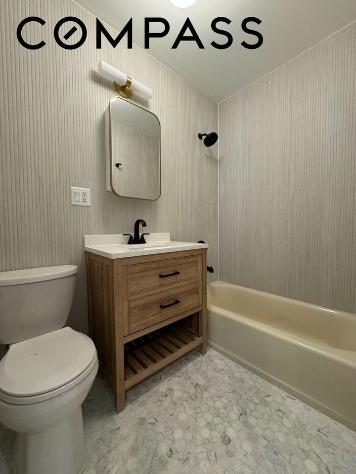 202 W 9th St #4A - Photo 5 of 16