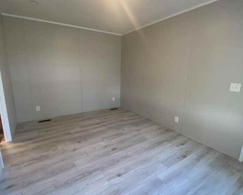 518 Murray Dr - Photo 7 of 19