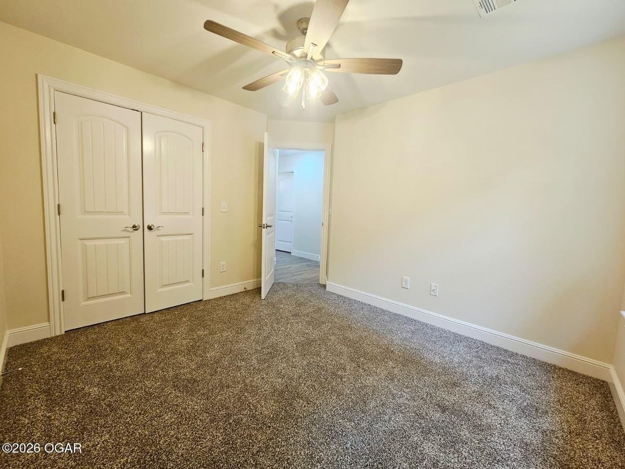 3915 Wisconsin Ave - Photo 6 of 12