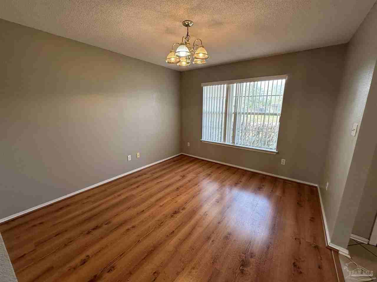 1436 Cacao Ln - Photo 3 of 20