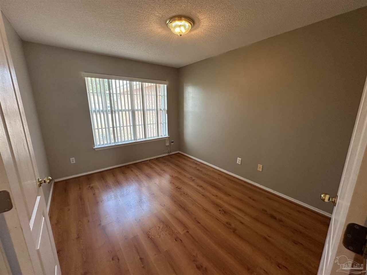 1436 Cacao Ln - Photo 4 of 20