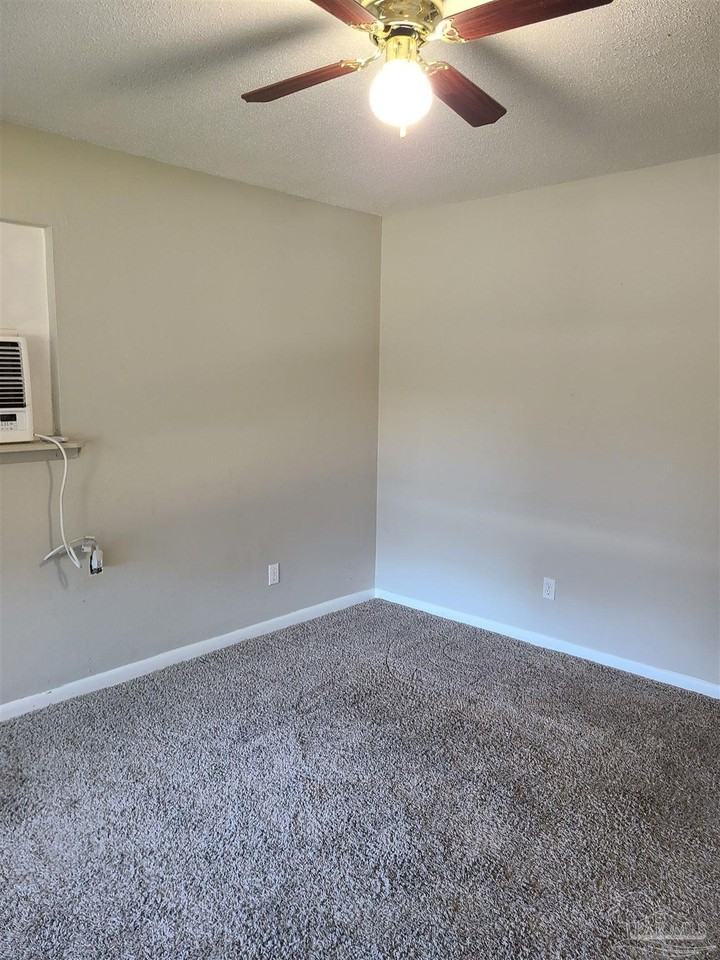 7758 Kipling St - Photo 3 of 7