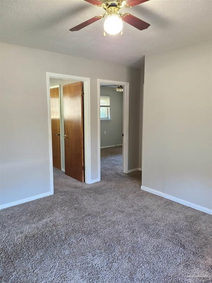 7758 Kipling St - Photo 4 of 7