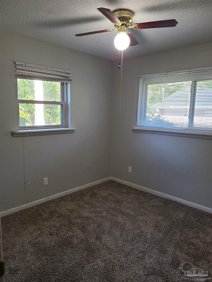 7758 Kipling St - Photo 5 of 7