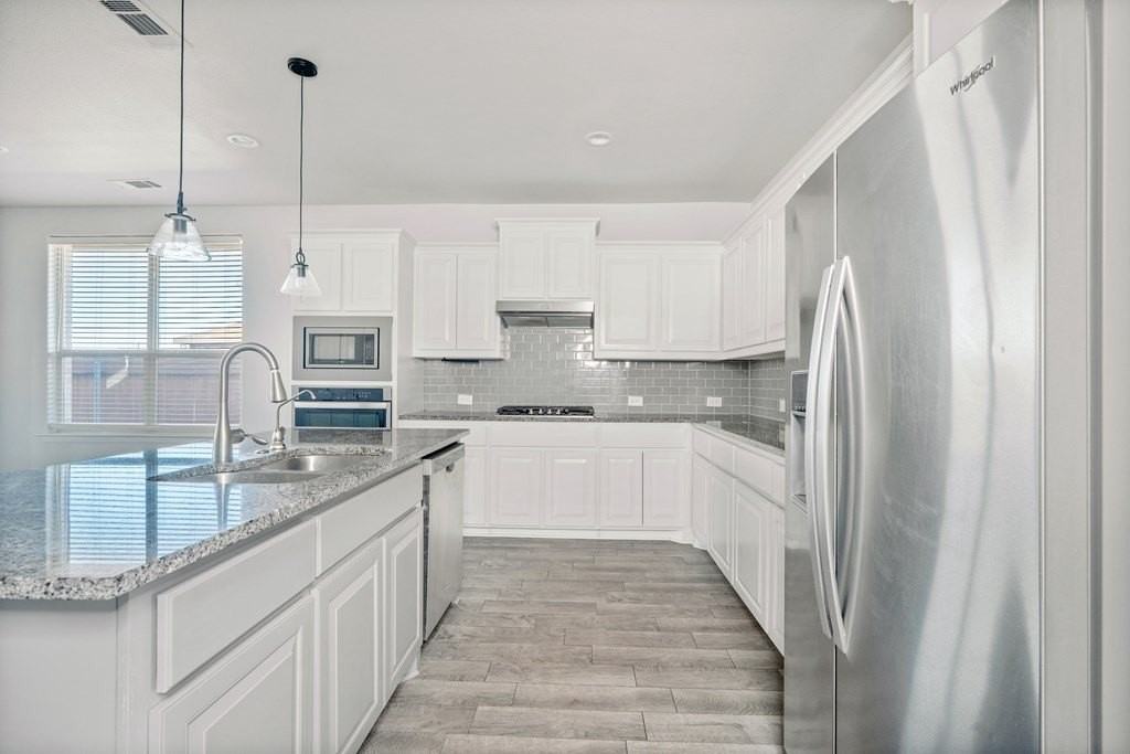 7100 Thomas Paine Rd - Photo 4 of 33