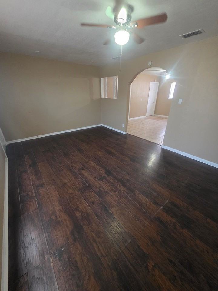 711 Ruby Dr - Photo 5 of 24