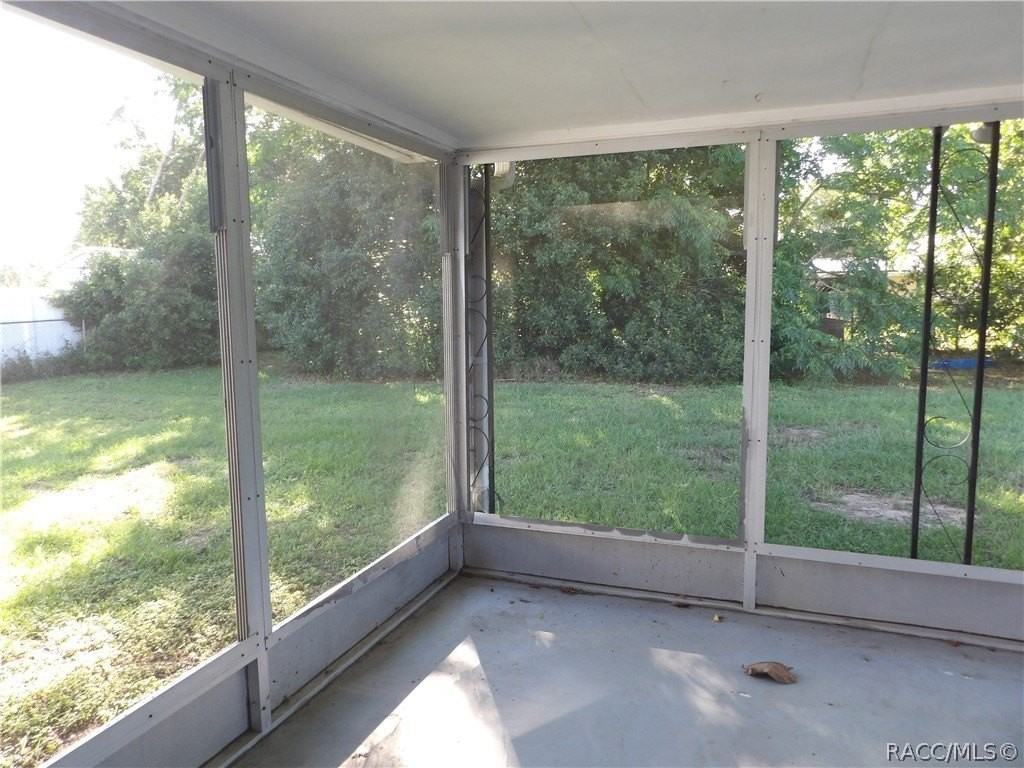 3 S Davis St - Photo 4 of 6
