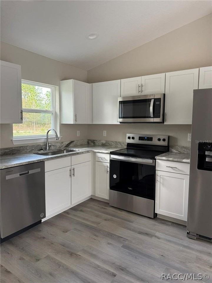 9541 N Travis Dr #A - Photo 4 of 14