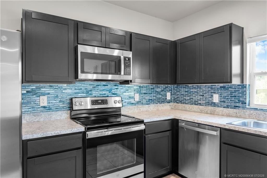 359 Clementine Rd - Photo 3 of 27