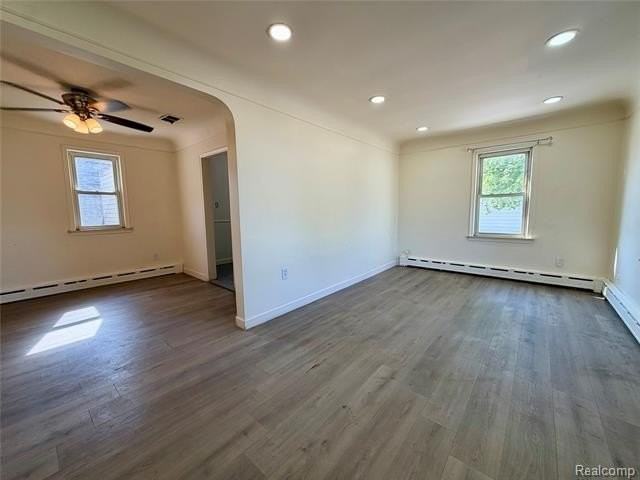8044 Fremont St - Photo 3 of 15
