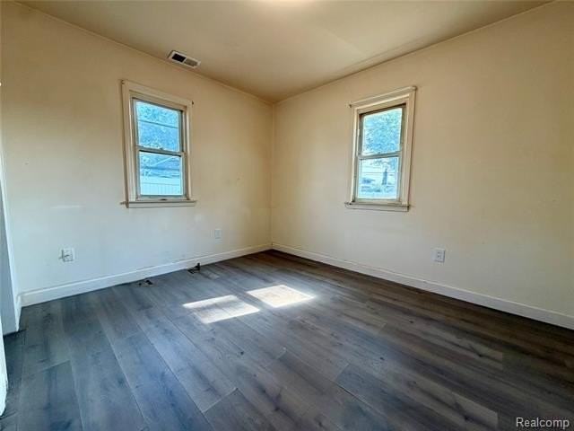 8044 Fremont St - Photo 7 of 15