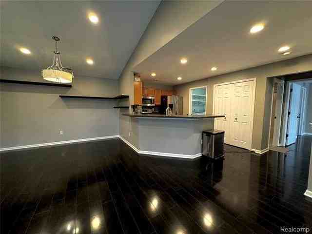 24208 Chesapeake Cir - Photo 7 of 21