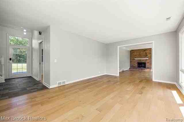 6096 Darramoor Rd - Photo 7 of 50