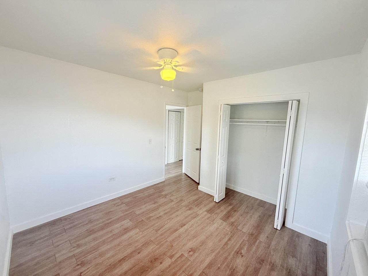 1015 Sw 8th St #2 - Photo 7 of 8