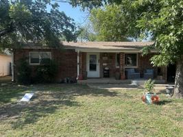featured image of 2513 Yale Ave